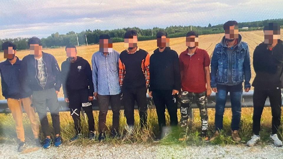 Szerb embercsempészt fogtak el a Vas megyei rendőrök